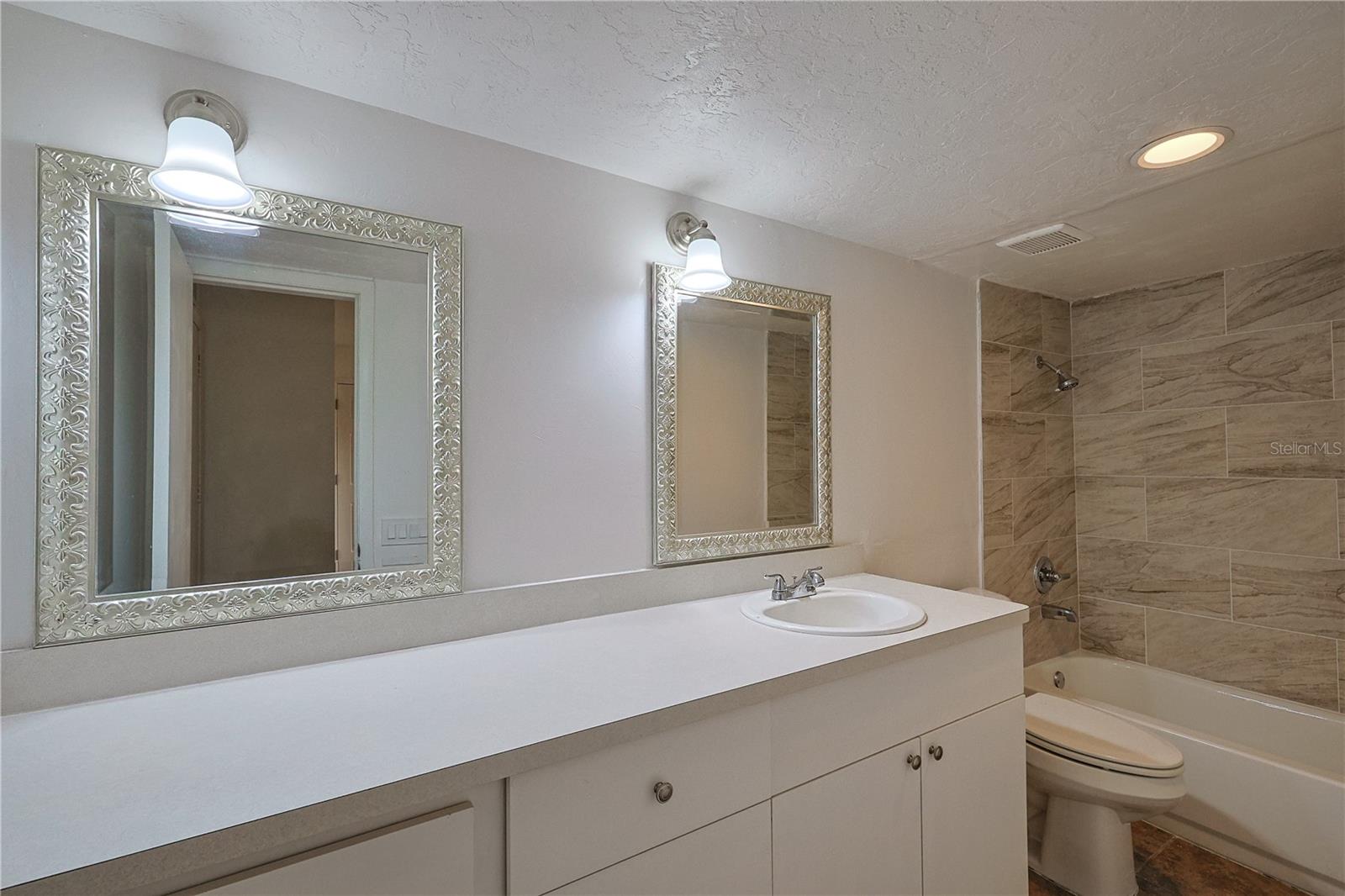 SANDALWOOD CONDOMINIUM - Residential