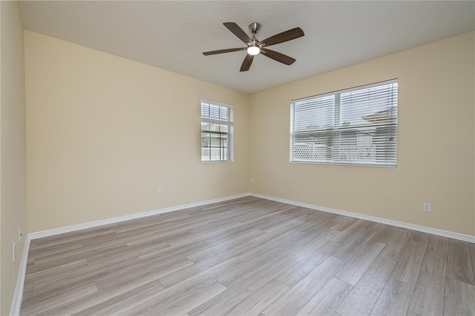 WINDERMERE SOUND PH 2 - Residential