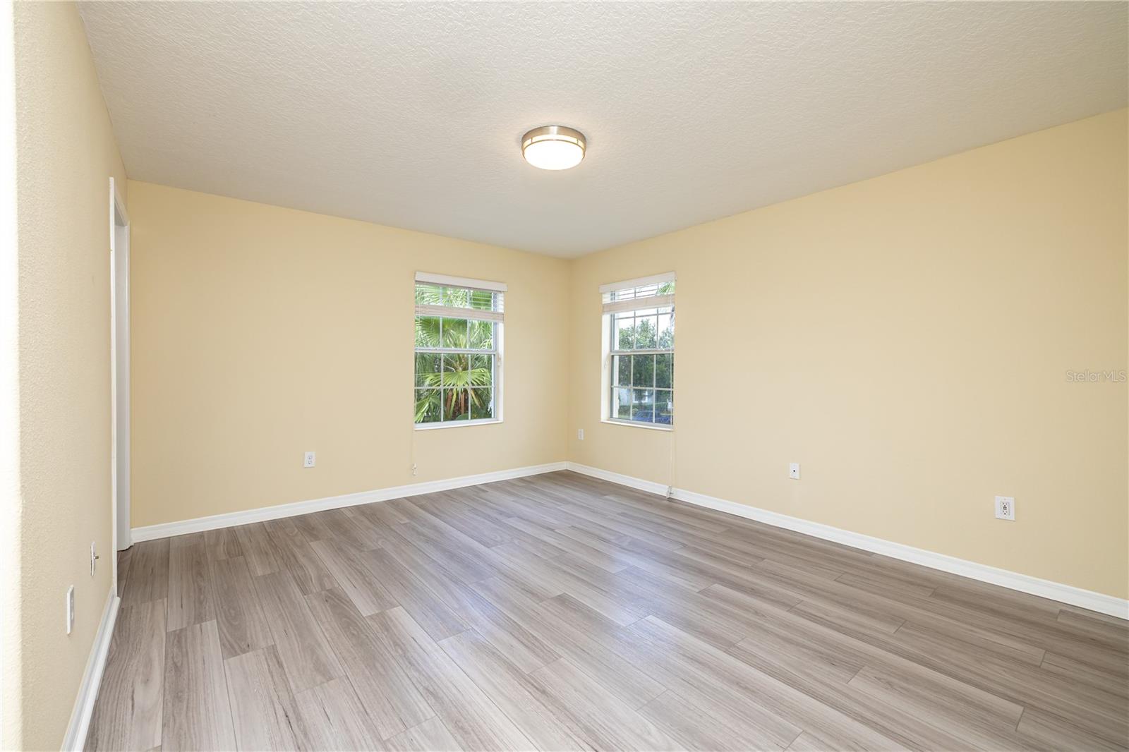 WINDERMERE SOUND PH 2 - Residential