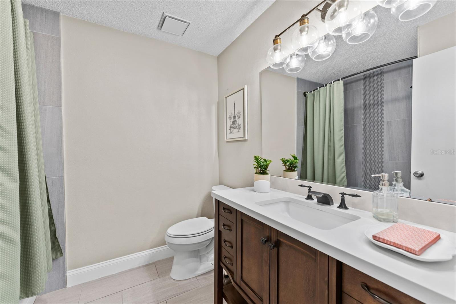 COUNTRY PLACE WEST UNIT I - Residential