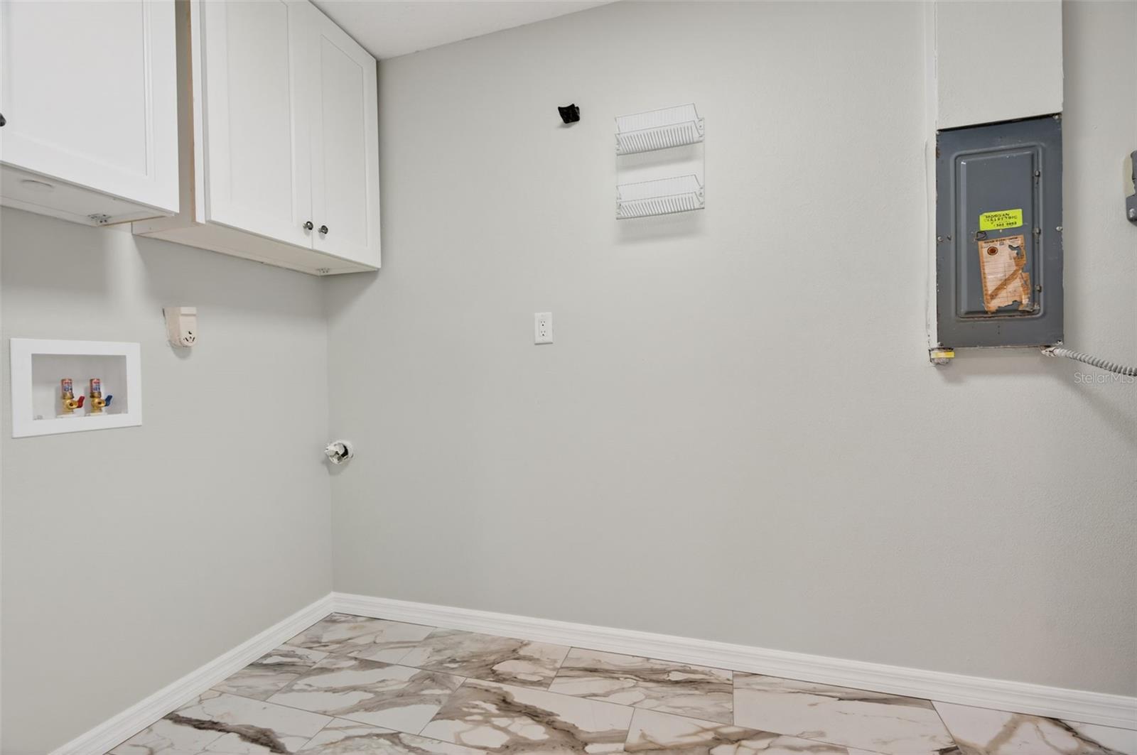 THE BAY VILLAS - Residential