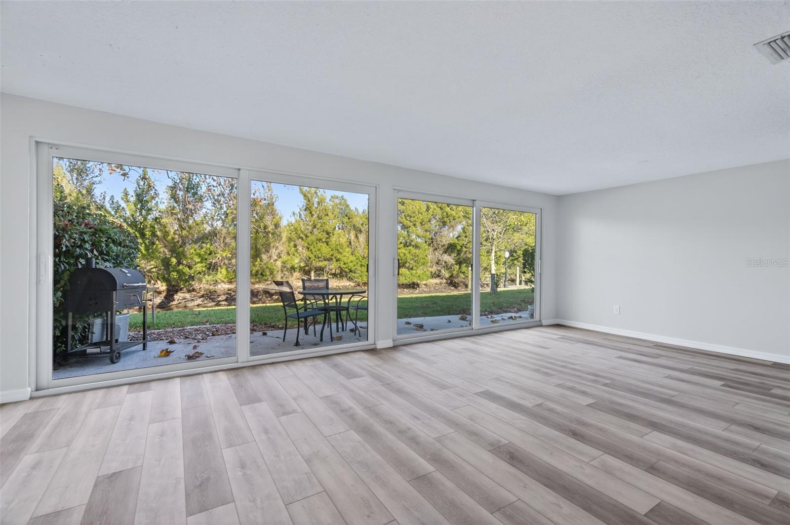 THE BAY VILLAS - Residential