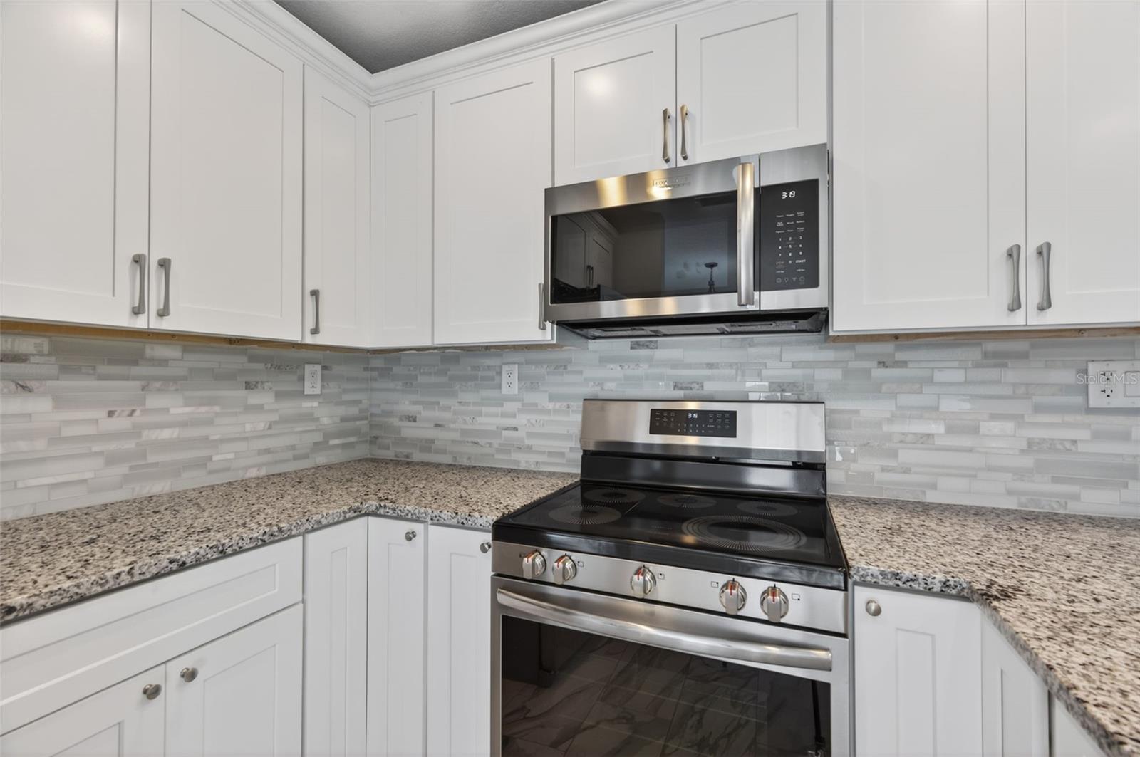 THE BAY VILLAS - Residential