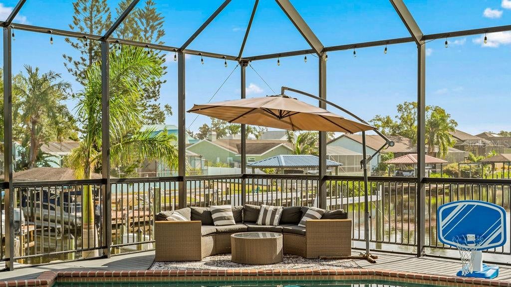804 GOLF ISLAND DRIVE, APOLLO BEACH, FL, 33572 3 804 GOLF ISLAND DRIVE