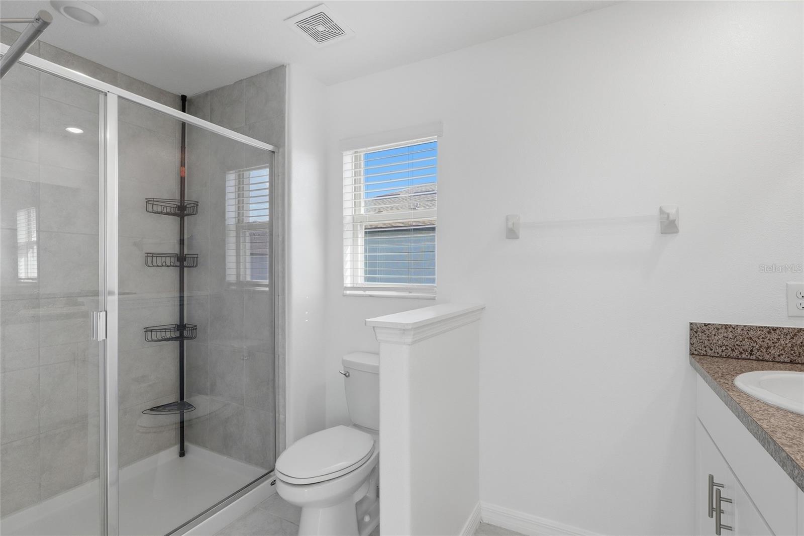 BELMONT TH - Residential Lease