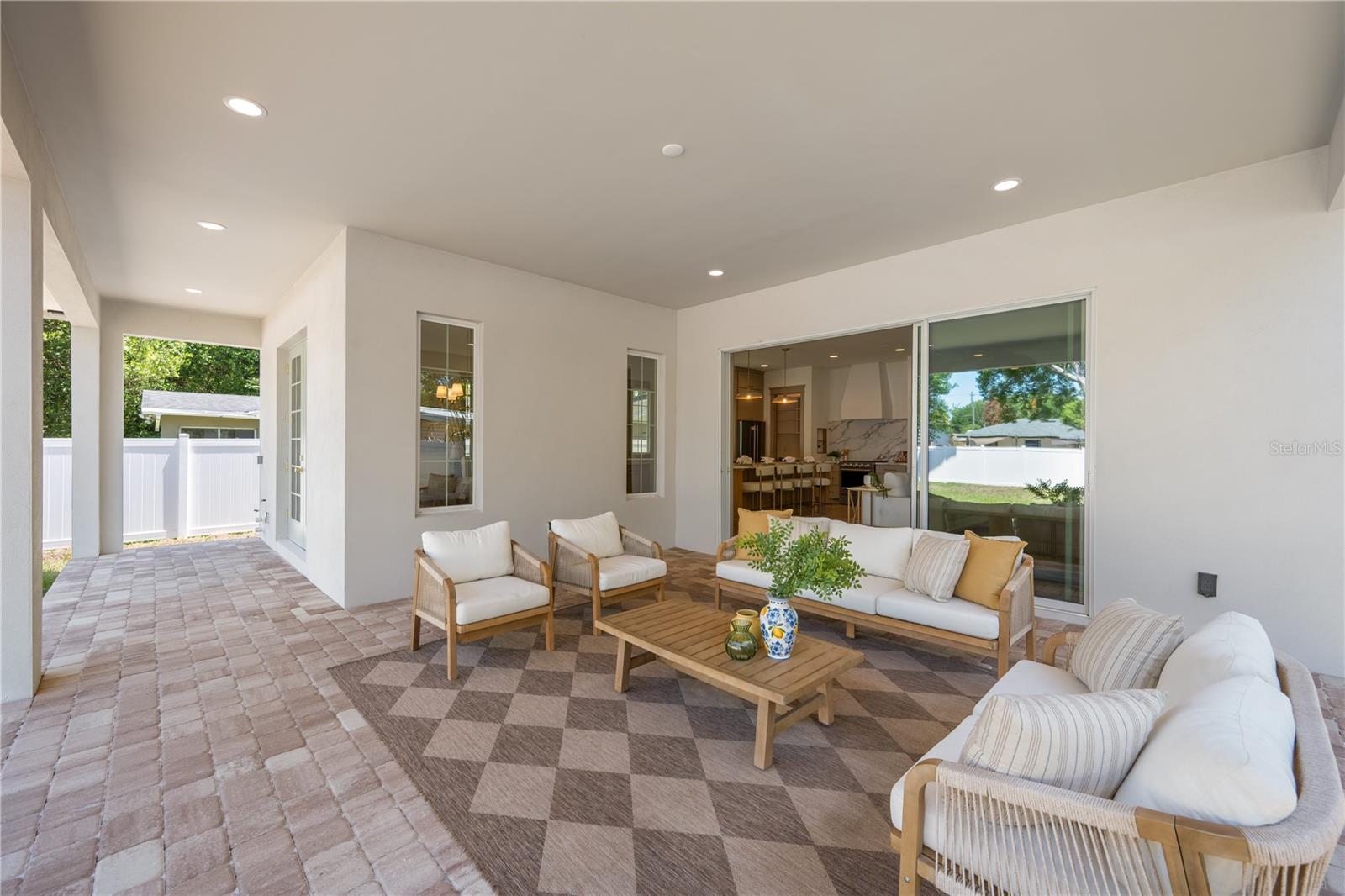 TEMPLE TERRACE - Residential