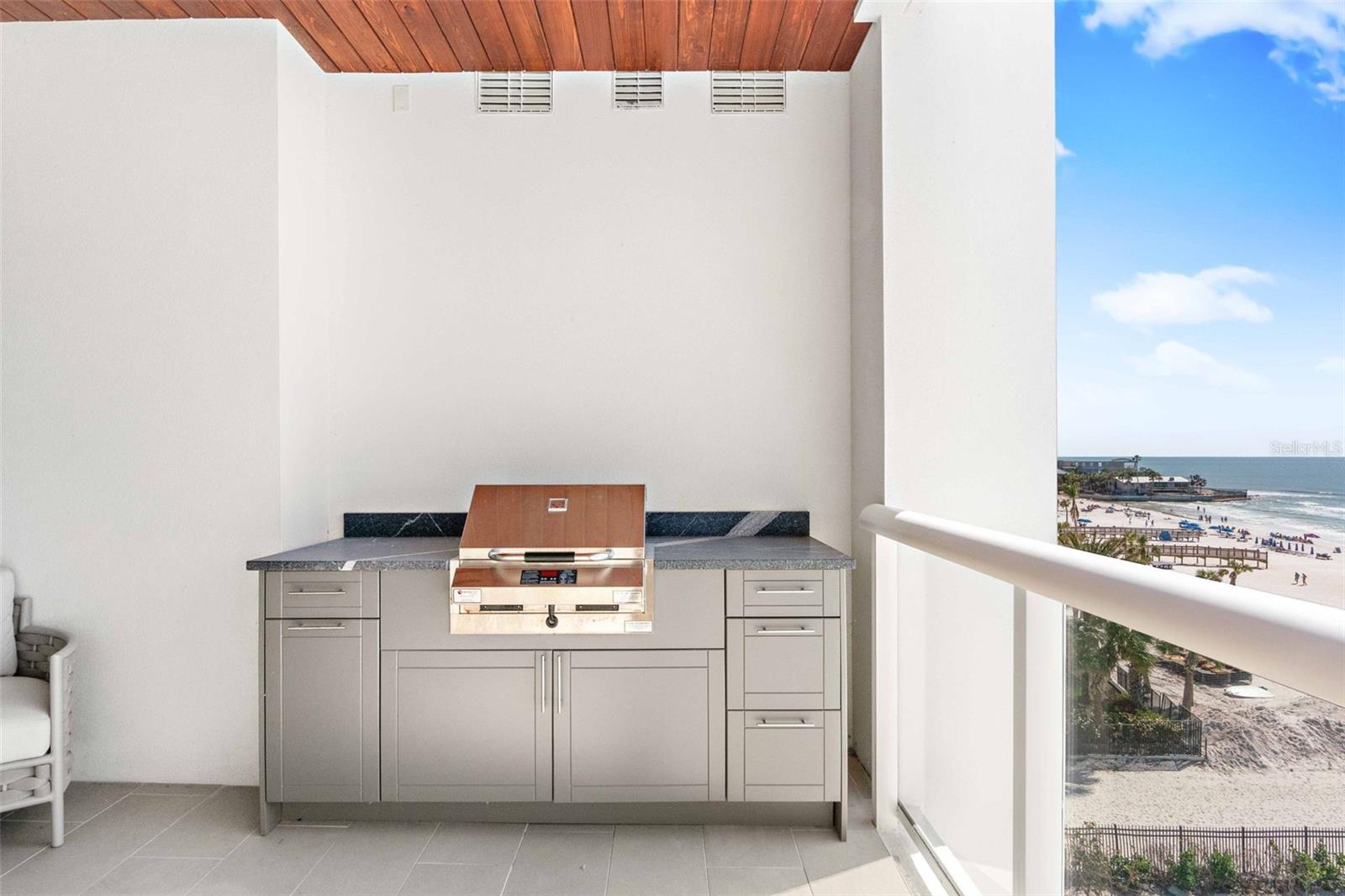 TEN35 SEASIDE - Residential