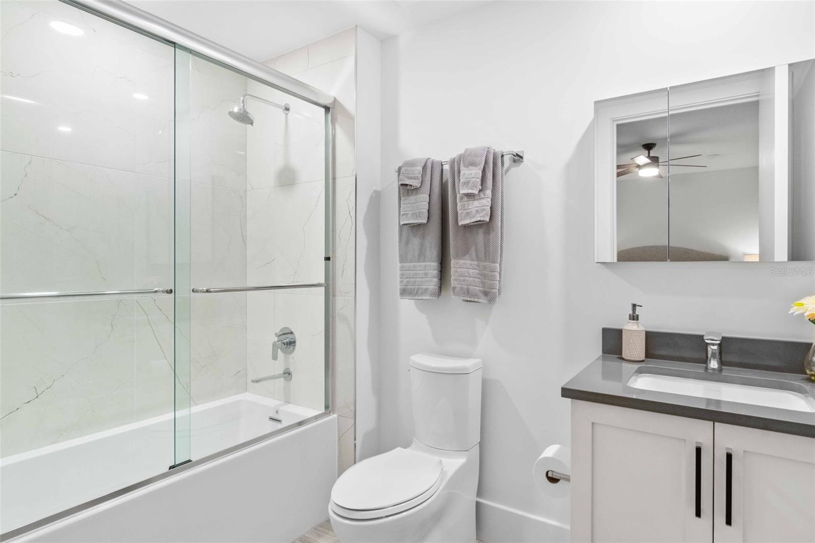 TEN35 SEASIDE - Residential