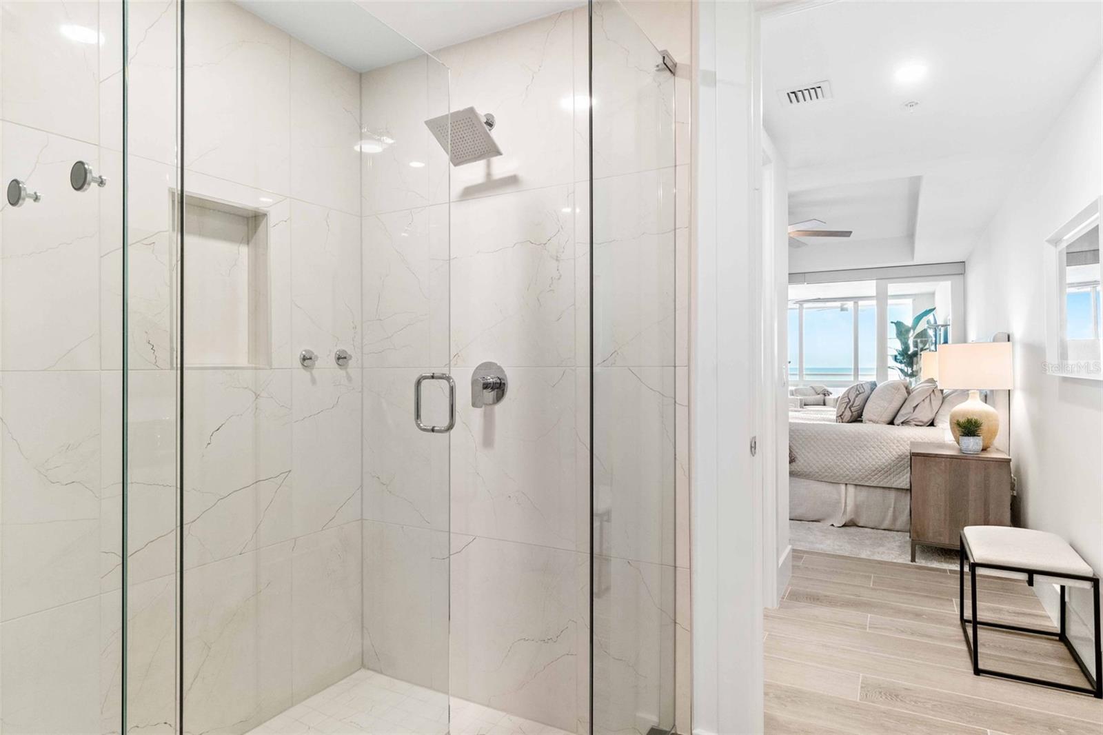 TEN35 SEASIDE - Residential