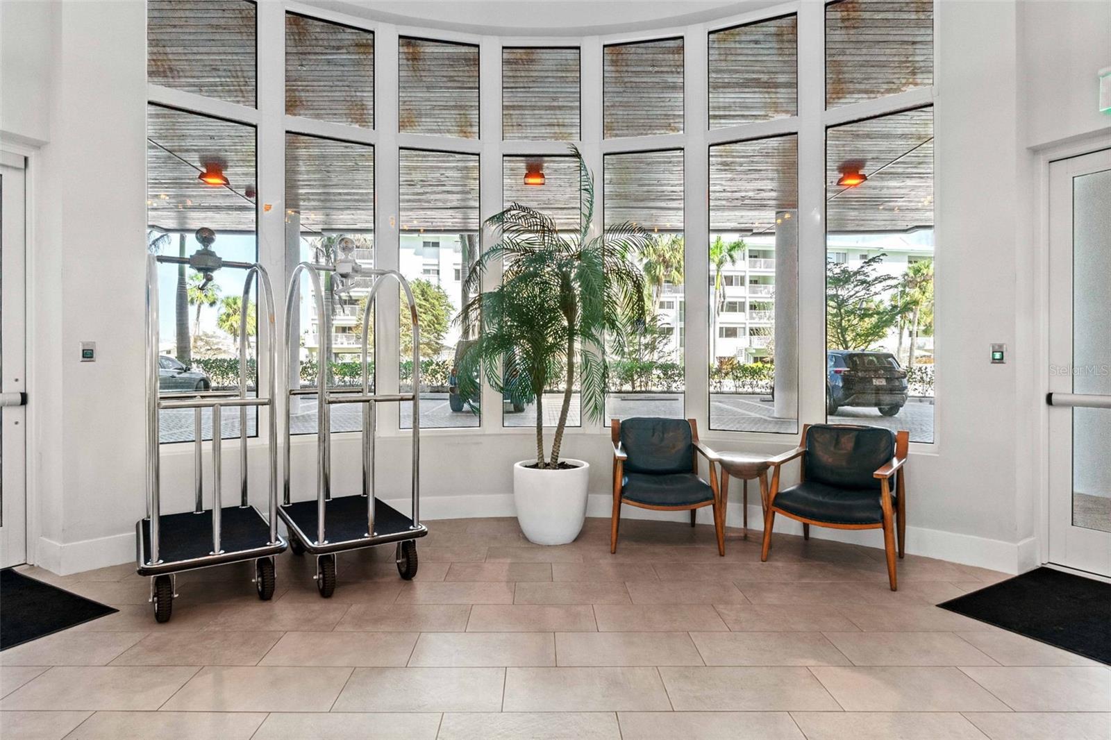 TEN35 SEASIDE - Residential