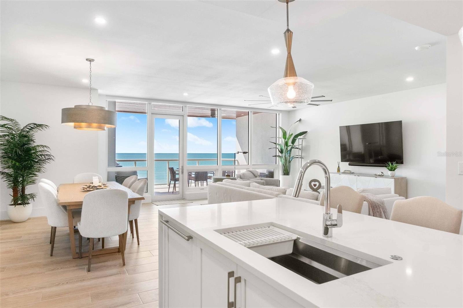 TEN35 SEASIDE - Residential