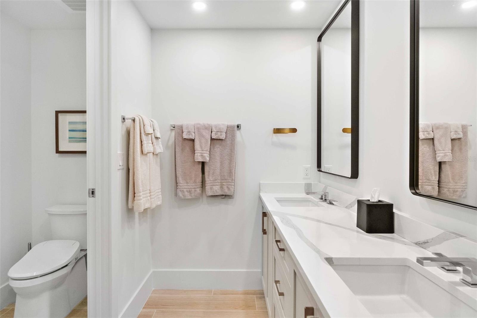 TEN35 SEASIDE - Residential