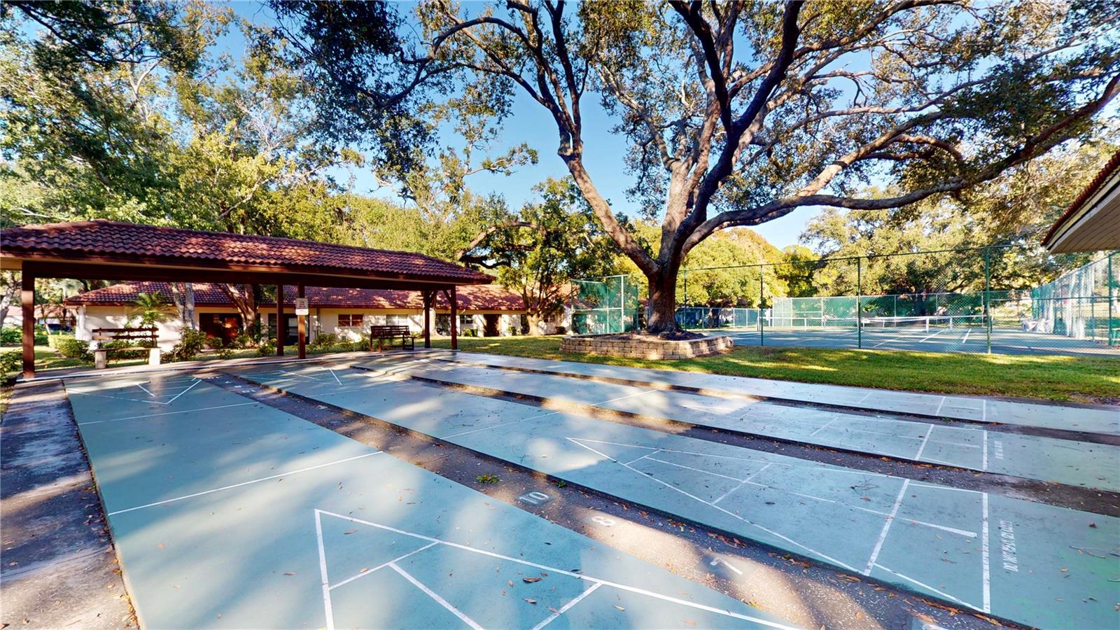 SCOTSDALE VILLA CONDO - Residential