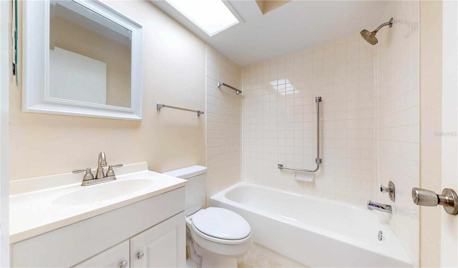 SCOTSDALE VILLA CONDO - Residential