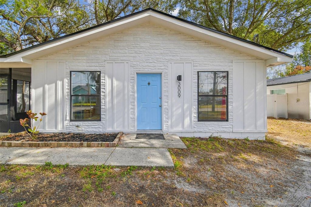 Photo of 3009 N Woodrow Avenue, Tampa, FL 33603 (MLS # TB8461178)