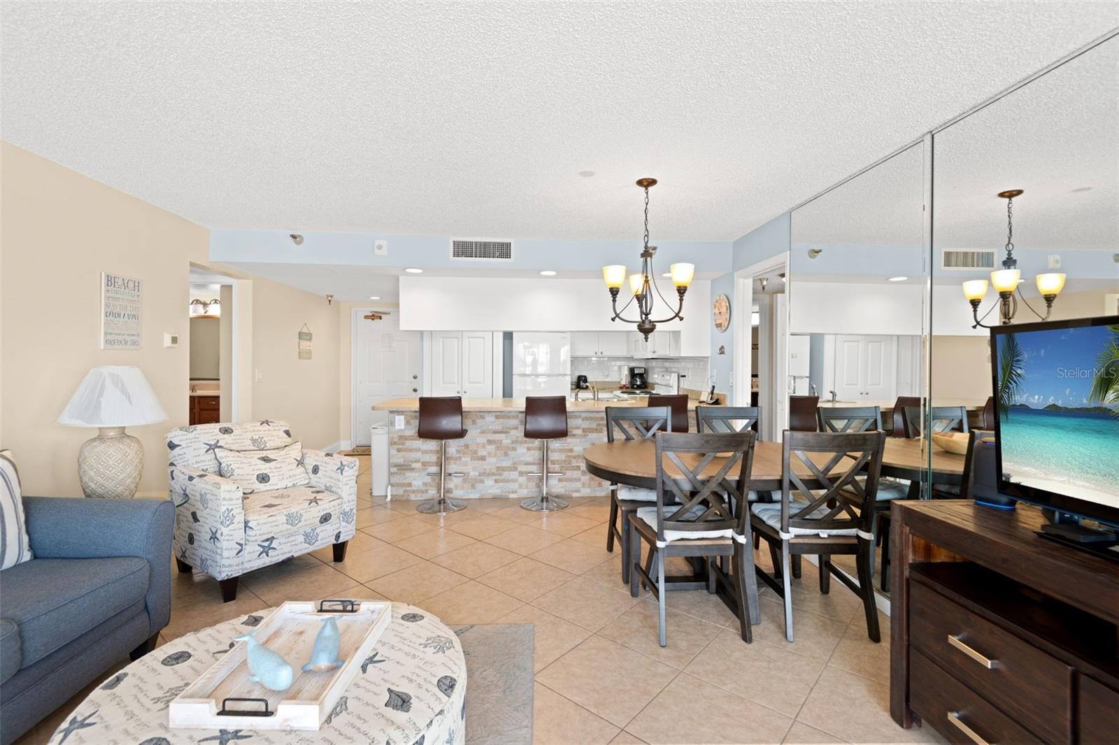 COLLWOOD THE CONDO - Residential