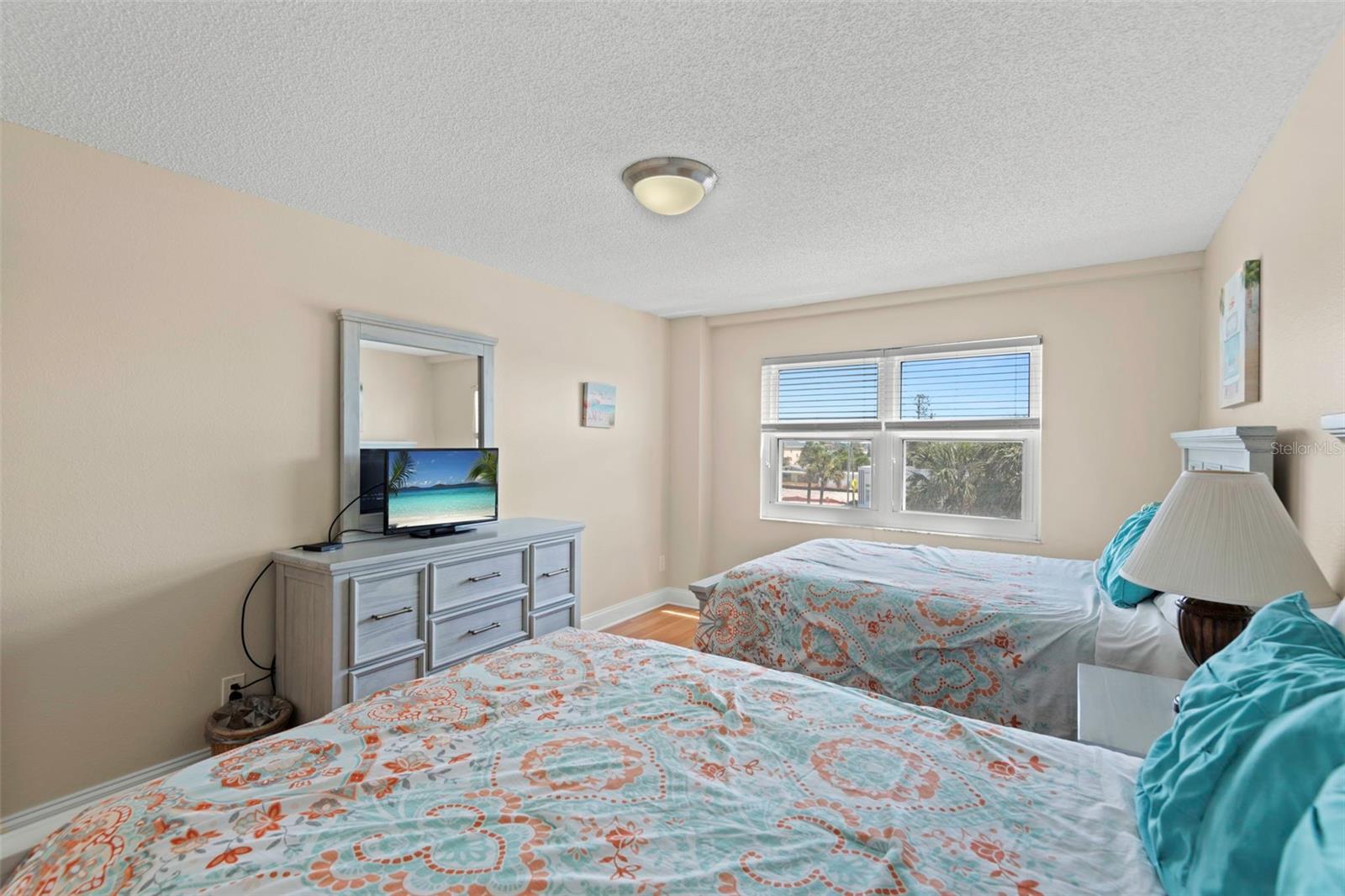 COLLWOOD THE CONDO - Residential