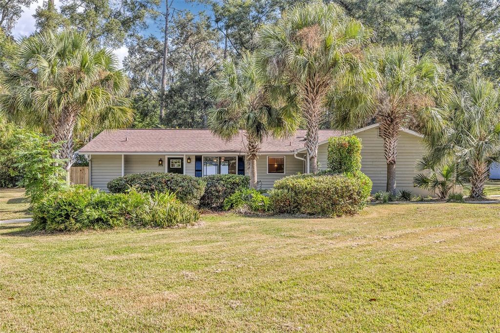 Photo of 309 SW 77th Terrace, Gainesville, FL 32607 (MLS # O6355291)