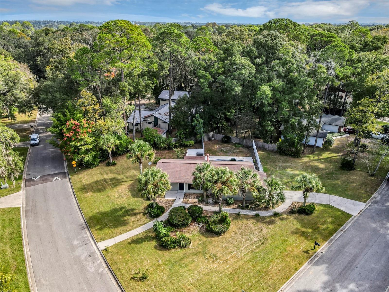WESTCHESTER MANOR - Residential