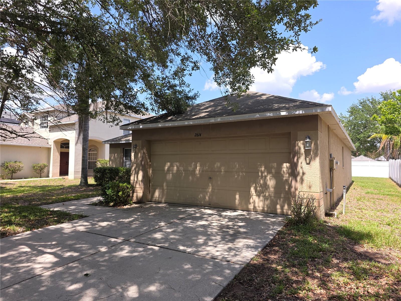 2614 QUEEN ALBERTA DRIVE