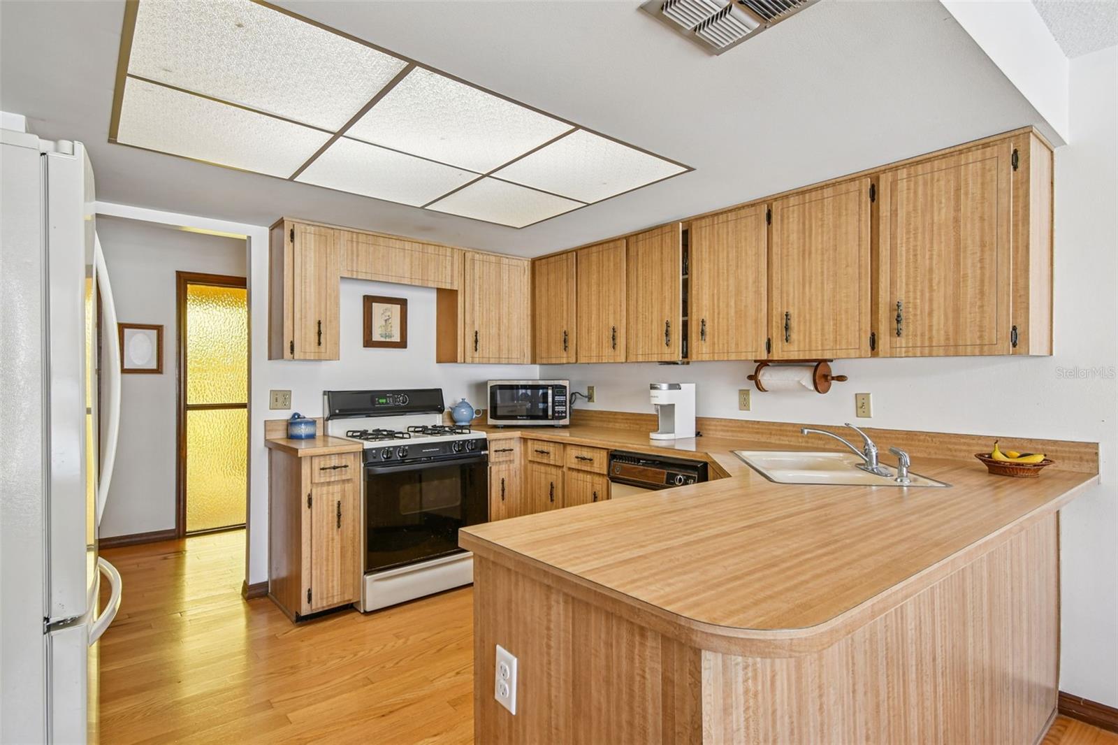 BAY LAKES AT GRANADA SECTION 2 - Residential