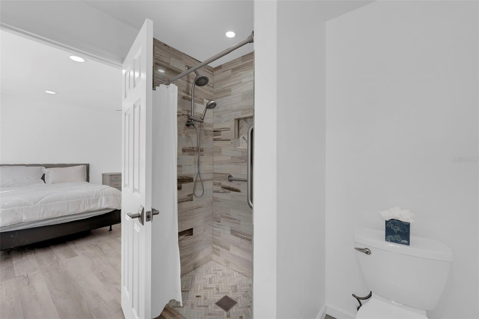 WHISKEY CREEK VILL GRN SEC 10 - Residential