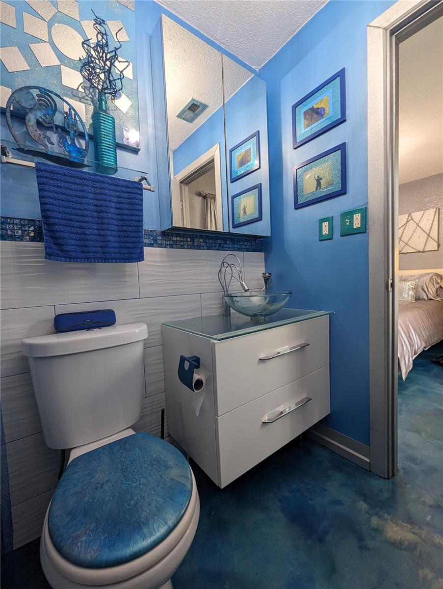 WATERSIDE AT COQUINA KEY SOUTH - Residential Lease