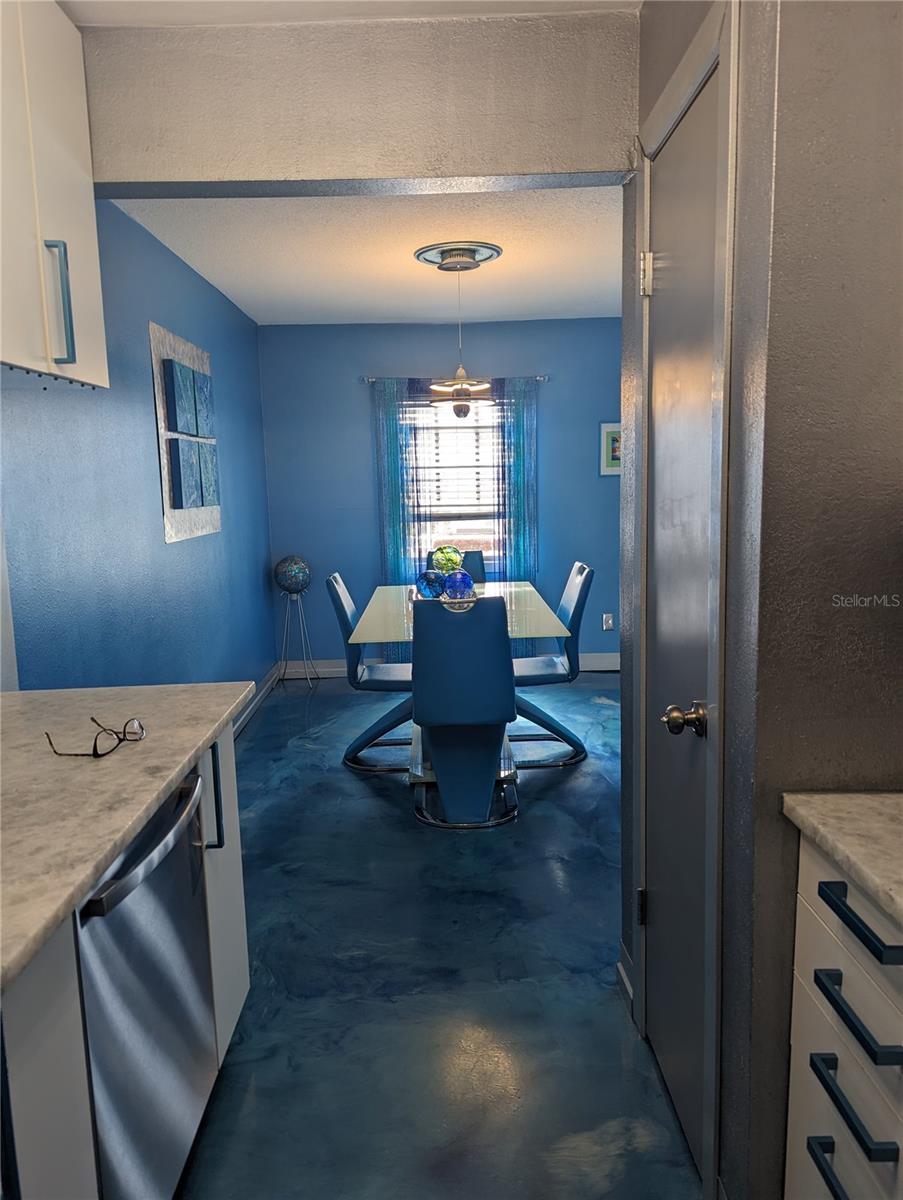 WATERSIDE AT COQUINA KEY SOUTH - Residential Lease