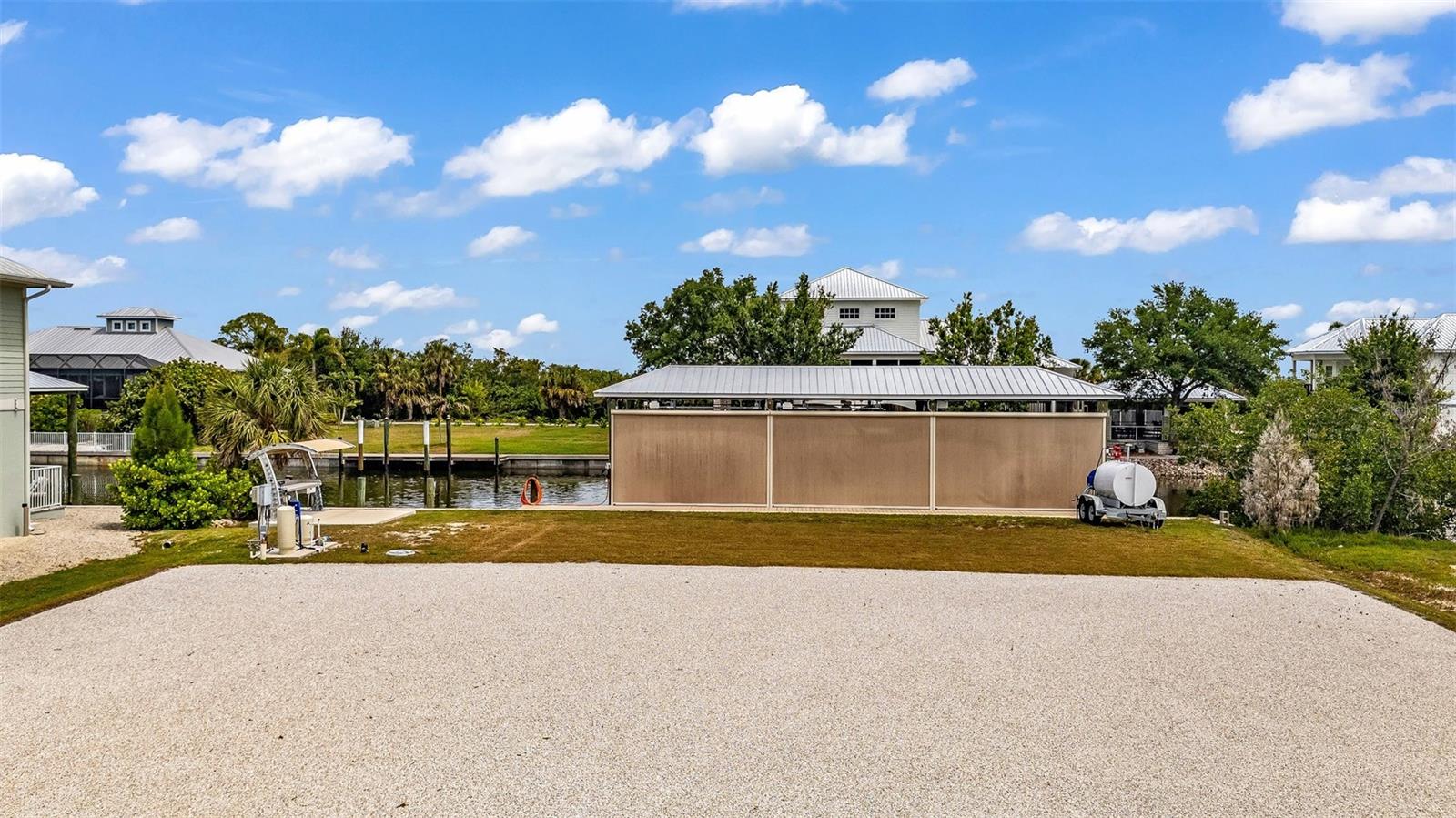 PIRATE HARBOR - Residential