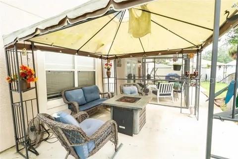 LAKE DAISYWOOD - Residential