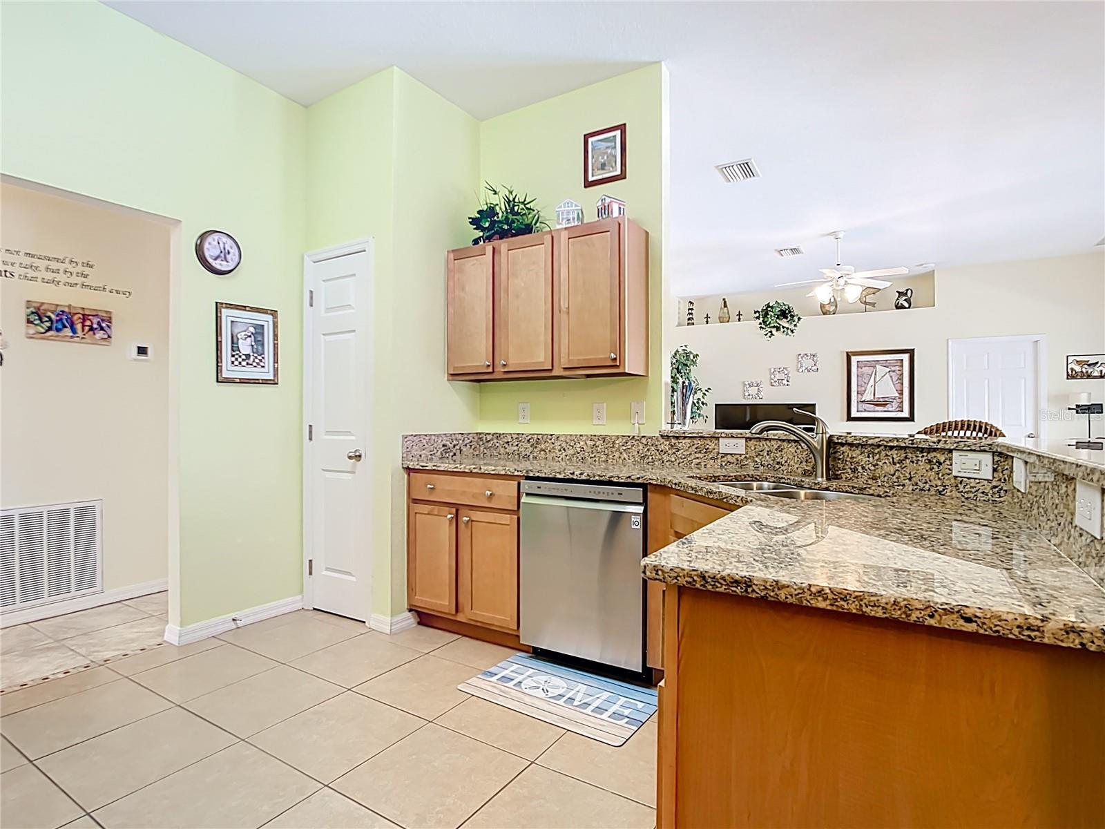 ROTONDA WEST BROADMOOR - Residential