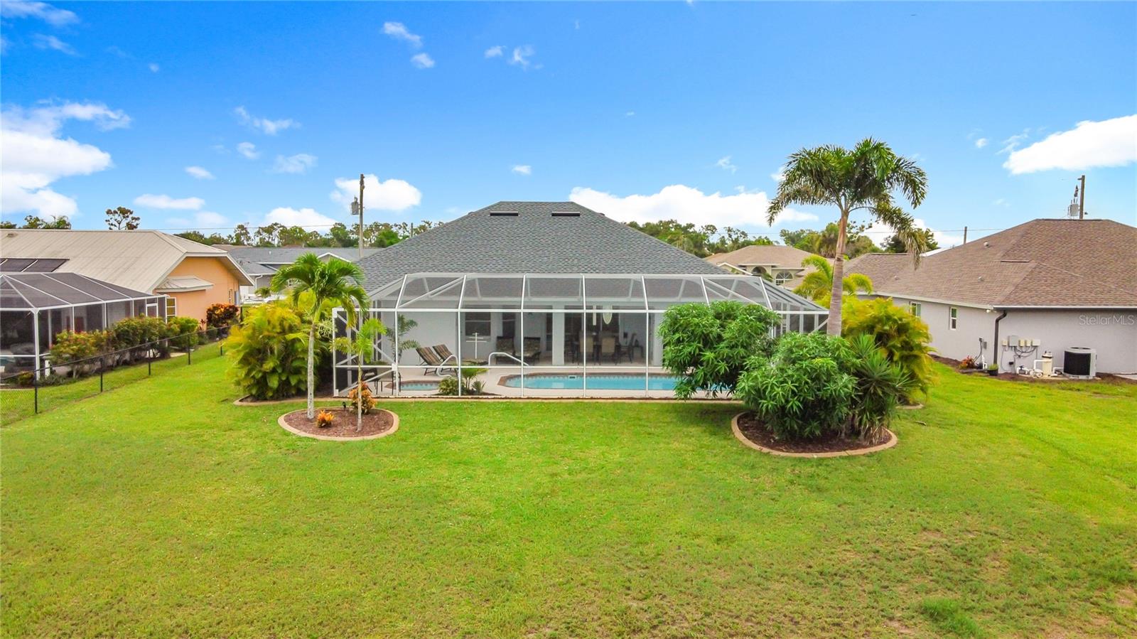 ROTONDA WEST BROADMOOR - Residential