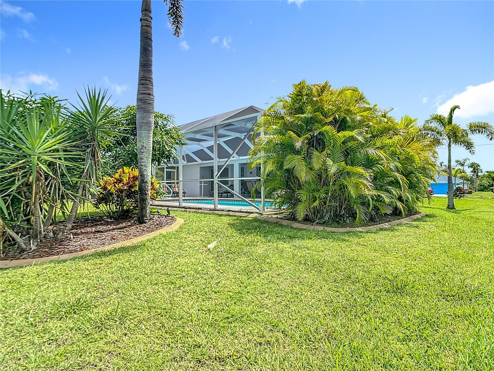 ROTONDA WEST BROADMOOR - Residential