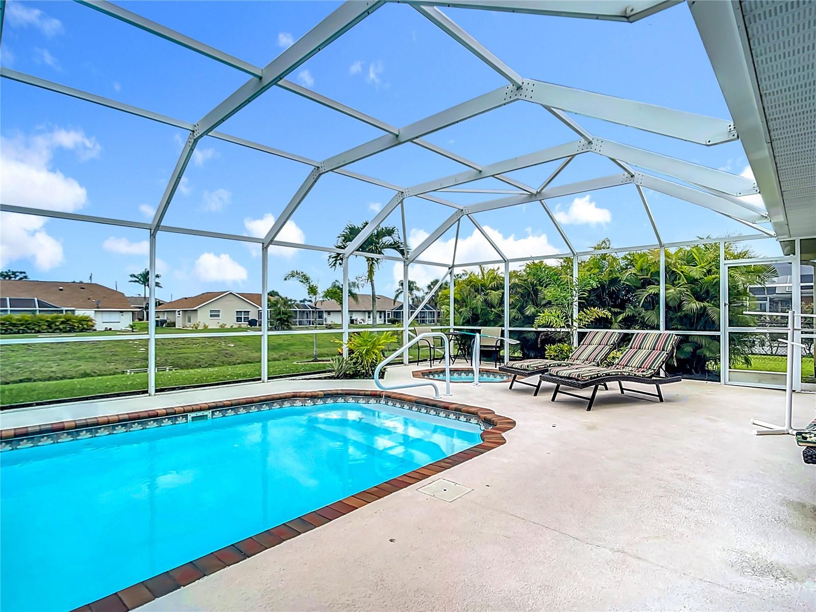 ROTONDA WEST BROADMOOR - Residential