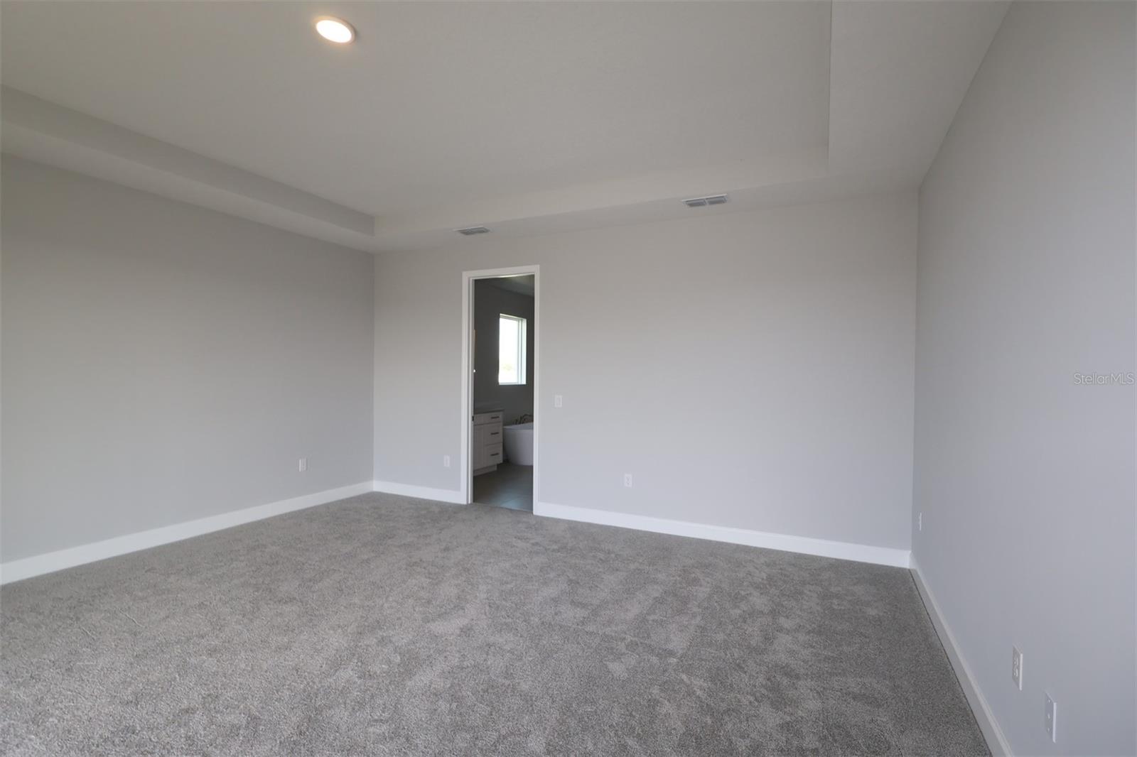 WOLF LAKE RANCH - Residential