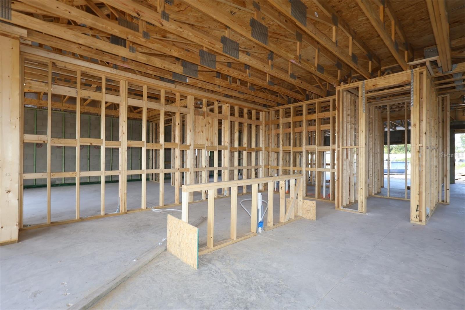 WOLF LAKE RANCH - Residential