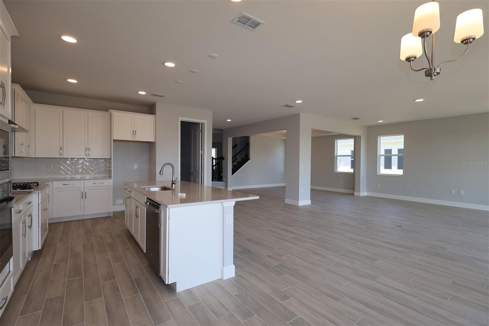 3233 WOLF LAKE AVENUE