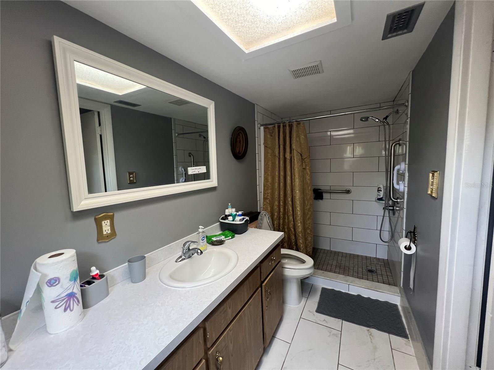 CRYSTAL PARK - Residential