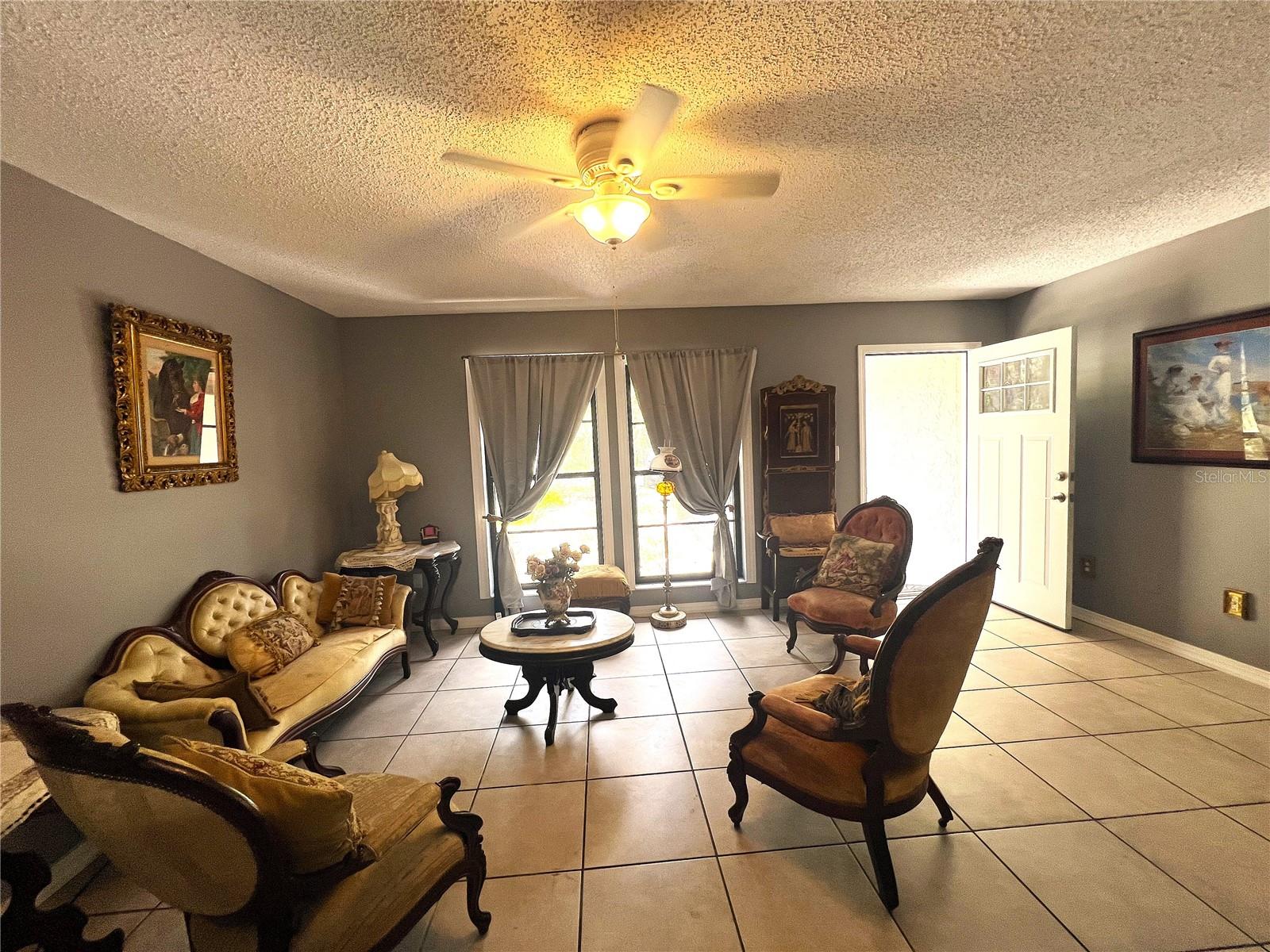 CRYSTAL PARK - Residential