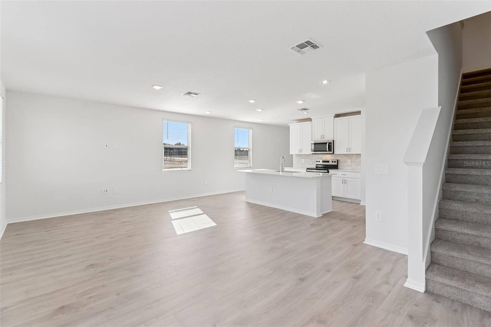 THE RESERVE AT HAMMOCK OAKS - Residential