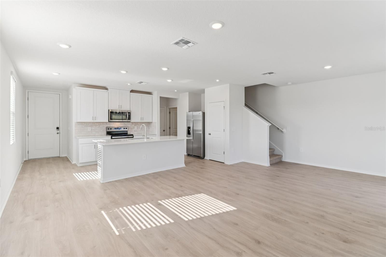 THE RESERVE AT HAMMOCK OAKS - Residential