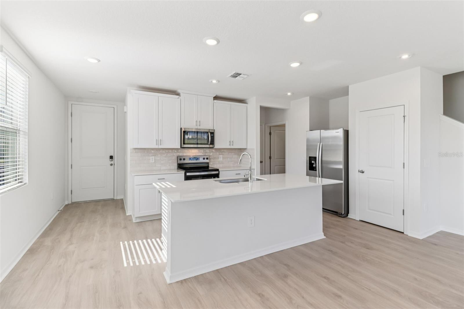 THE RESERVE AT HAMMOCK OAKS - Residential