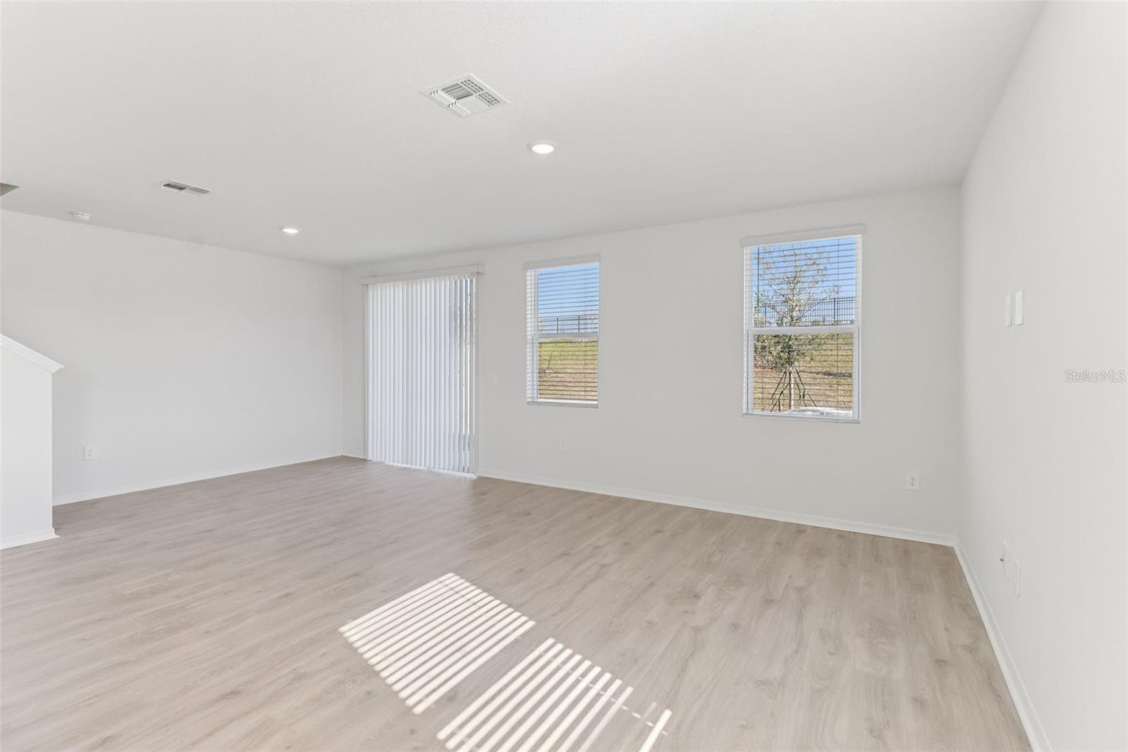 THE RESERVE AT HAMMOCK OAKS - Residential