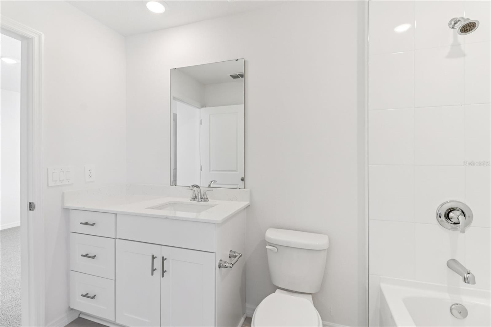 THE RESERVE AT HAMMOCK OAKS - Residential