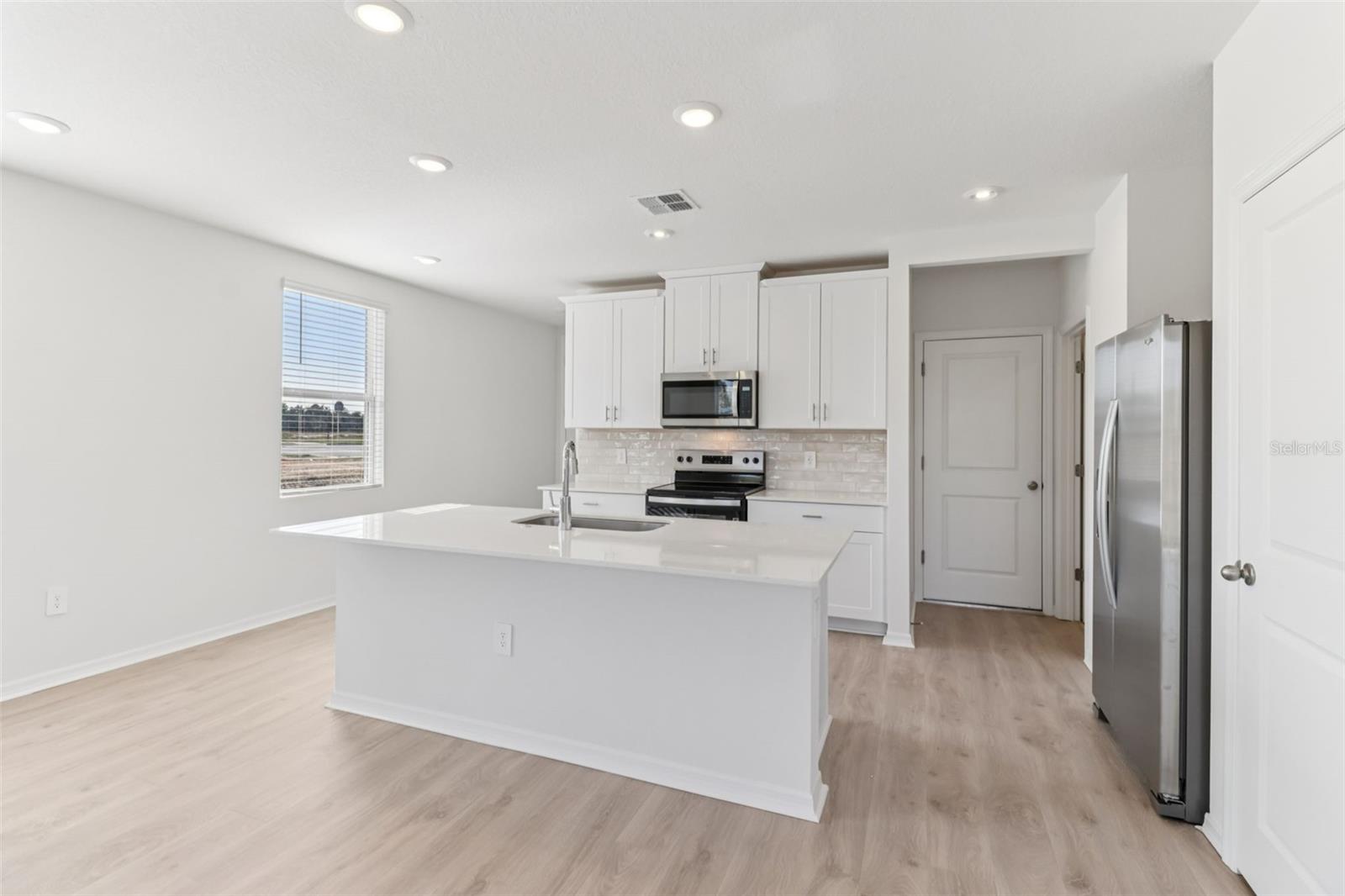 THE RESERVE AT HAMMOCK OAKS - Residential