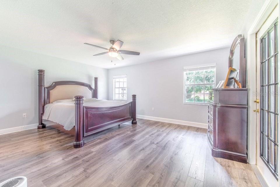 VAN LAKES THREE PB 88 PG 29 LOT 75 - Residential