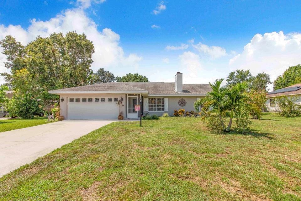 VAN LAKES THREE PB 88 PG 29 LOT 75 - Residential