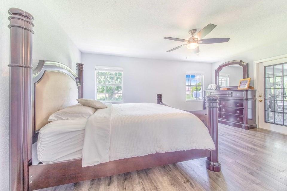 VAN LAKES THREE PB 88 PG 29 LOT 75 - Residential