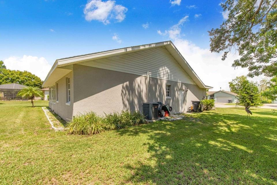 VAN LAKES THREE PB 88 PG 29 LOT 75 - Residential