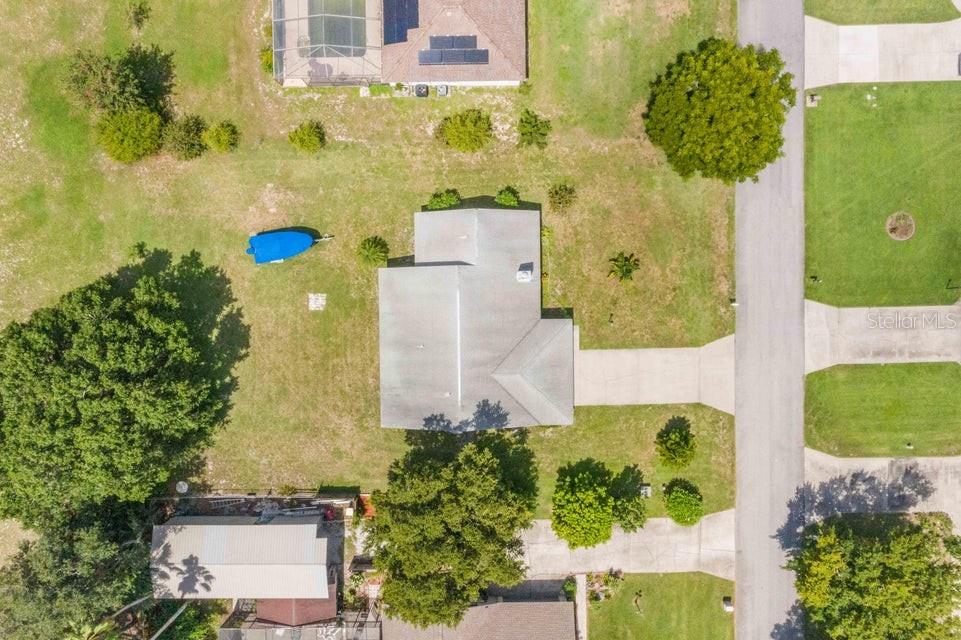 VAN LAKES THREE PB 88 PG 29 LOT 75 - Residential